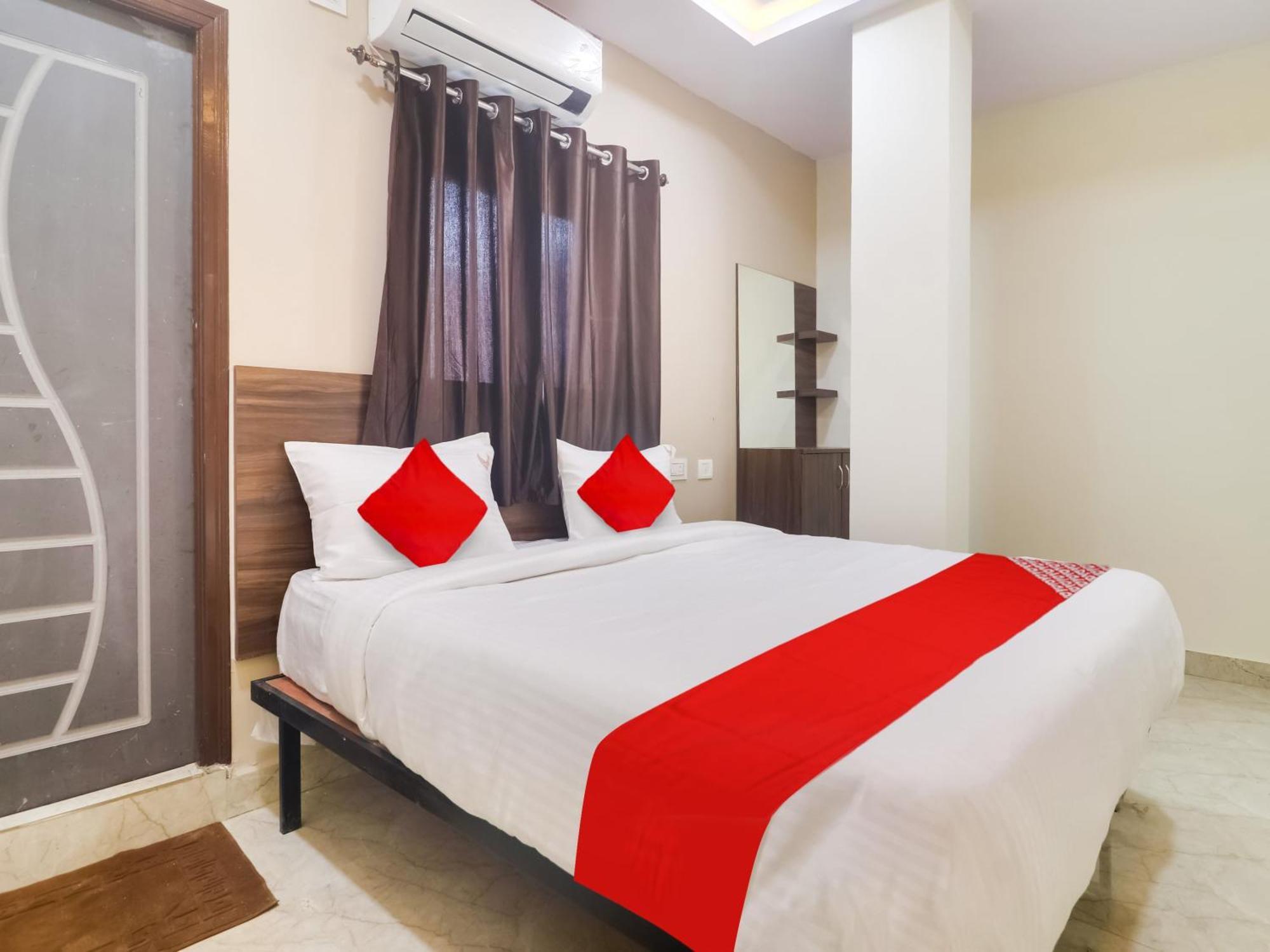 Hotel O Red Stone Hotels Hyderabad Exterior photo